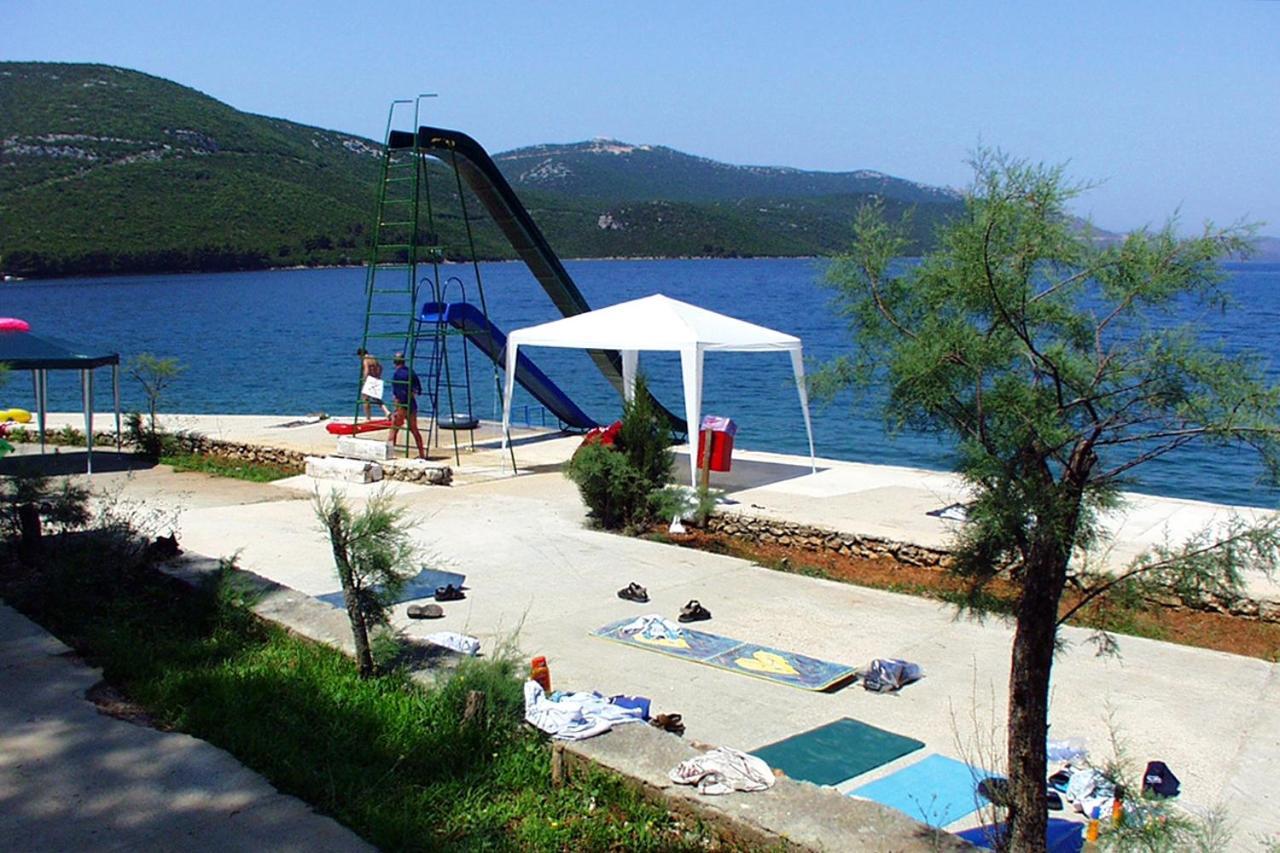 Apartments By The Sea Luka, Dugi Otok - 8182 Luka  エクステリア 写真