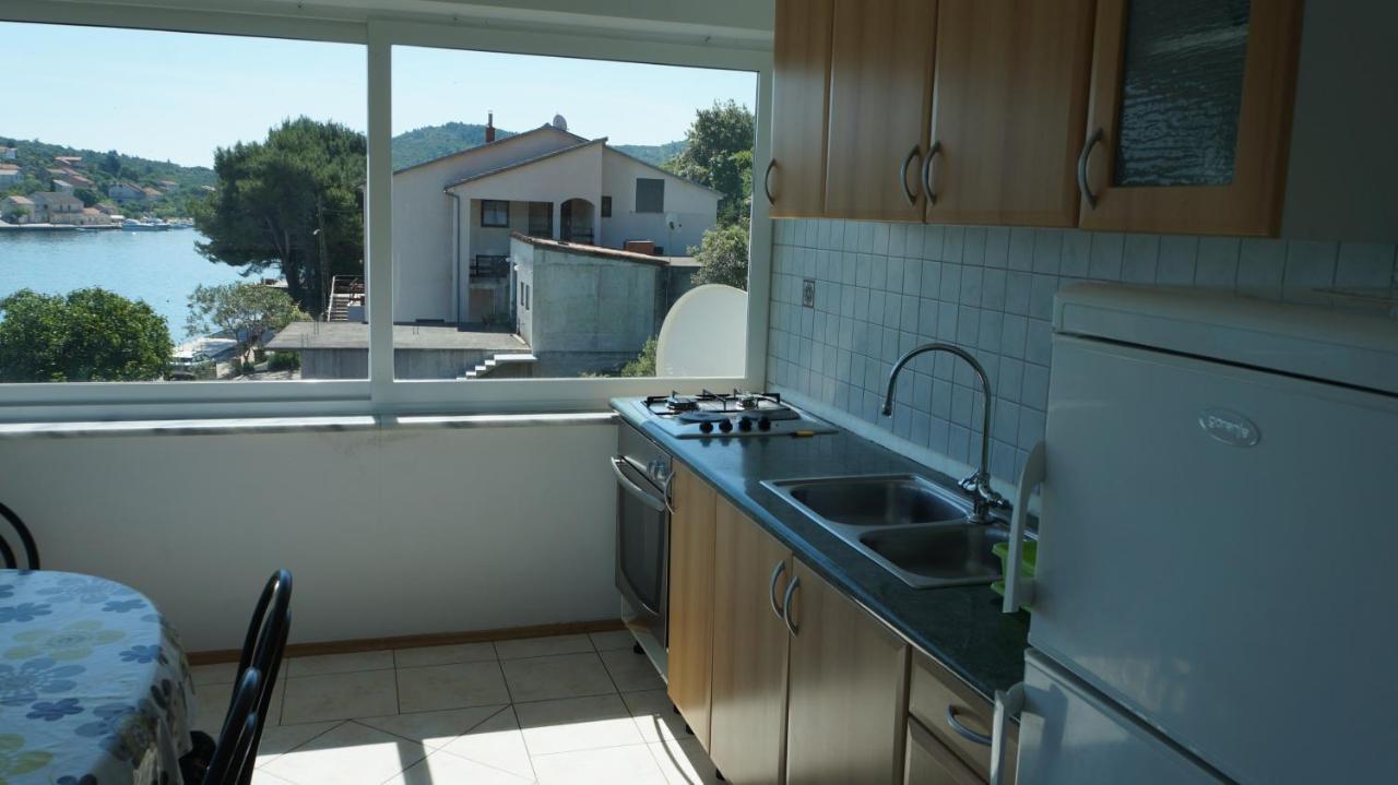 Apartments By The Sea Luka, Dugi Otok - 8182 Luka  エクステリア 写真