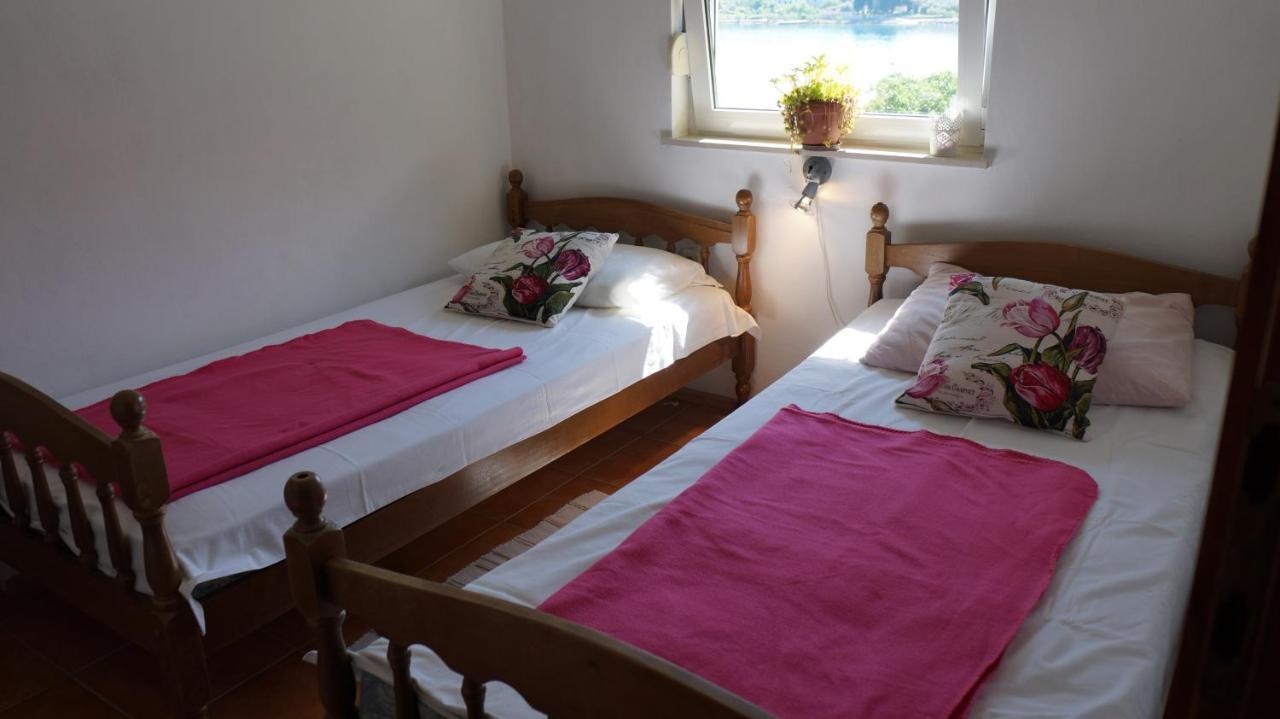 Apartments By The Sea Luka, Dugi Otok - 8182 Luka  エクステリア 写真